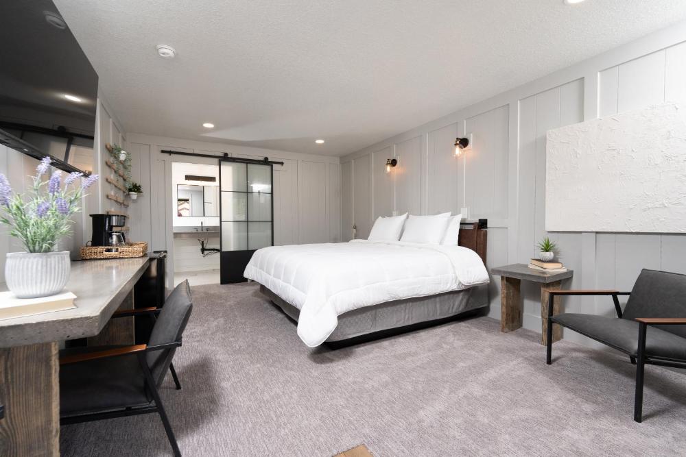King Room interior